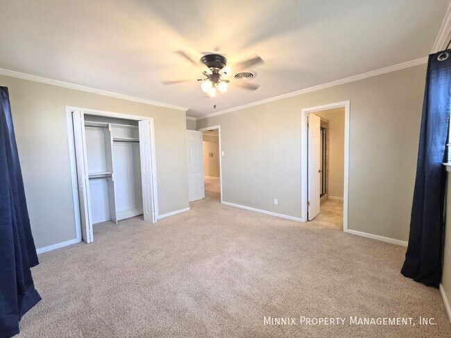 Building Photo - 3216 Camarie Ave