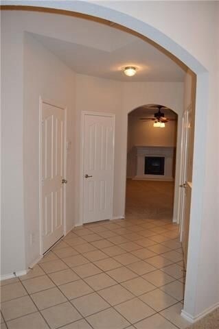 Building Photo - 6100 Horse Trap Dr