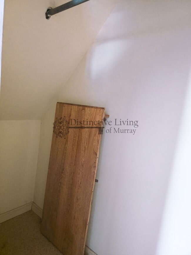 Building Photo - Attention Front Porch Sittin' Lovers- 2 bed 1 bath house in the country in Hazel