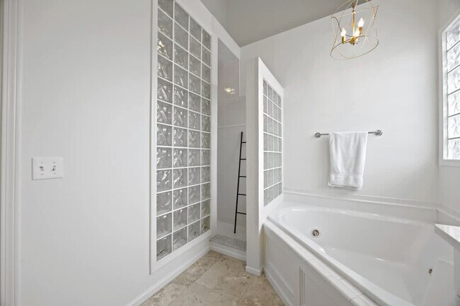 Building Photo - 3976 Ponte Vedra Blvd