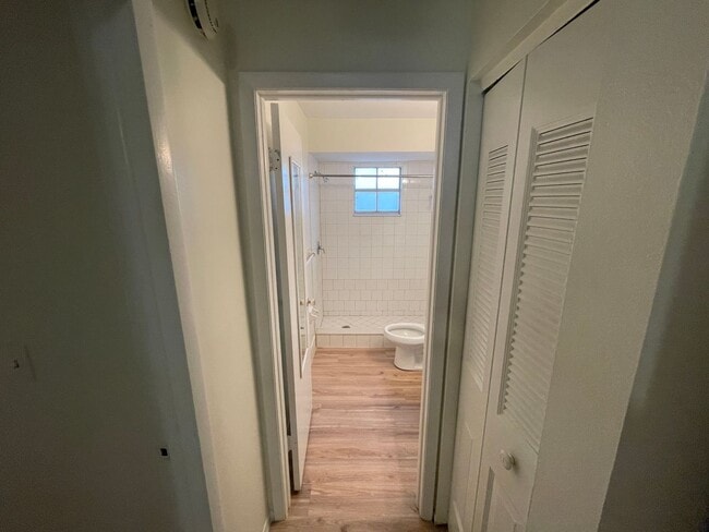 Building Photo - 5602 Montana Ave