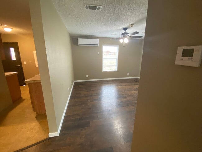 Building Photo - 22474-224D2 Restful Ln