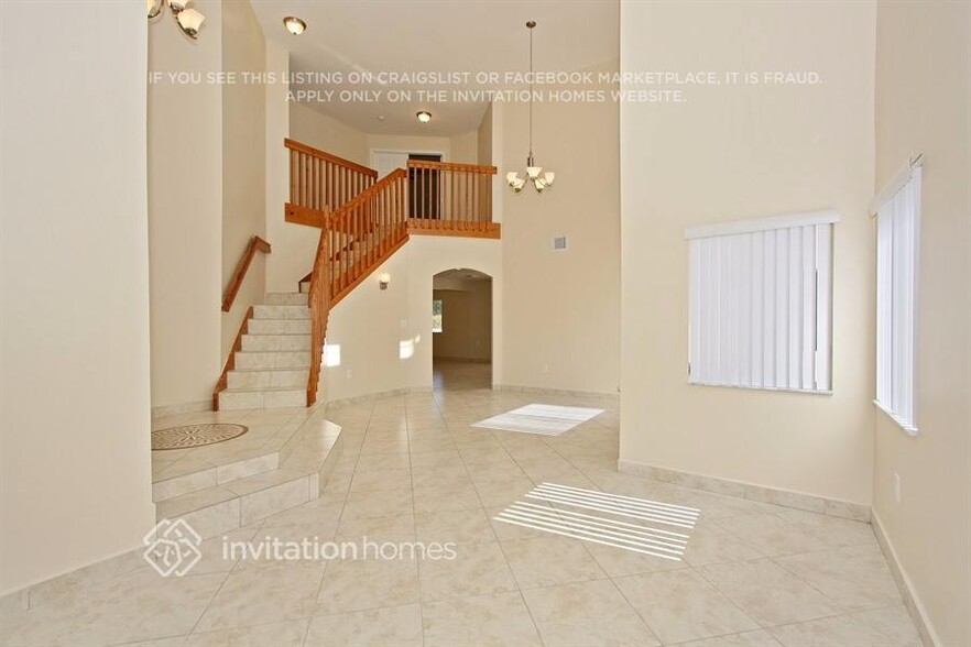 Building Photo - 4061 SW 148th Pl
