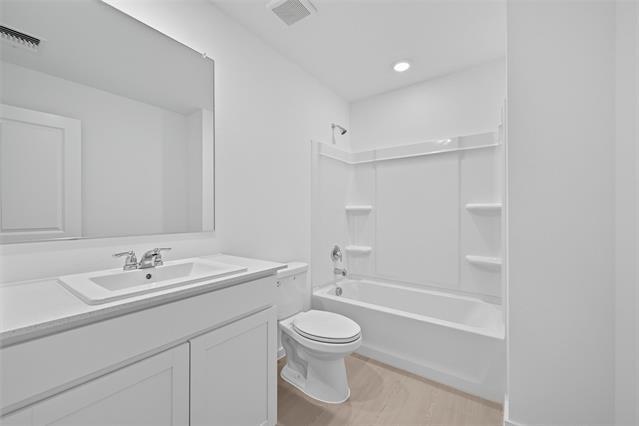 Building Photo - 309 Woodbridge Ln