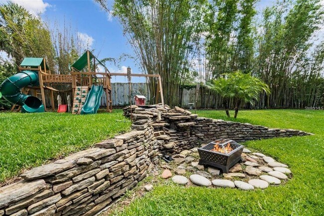 Building Photo - 2014 8th Terrace SE