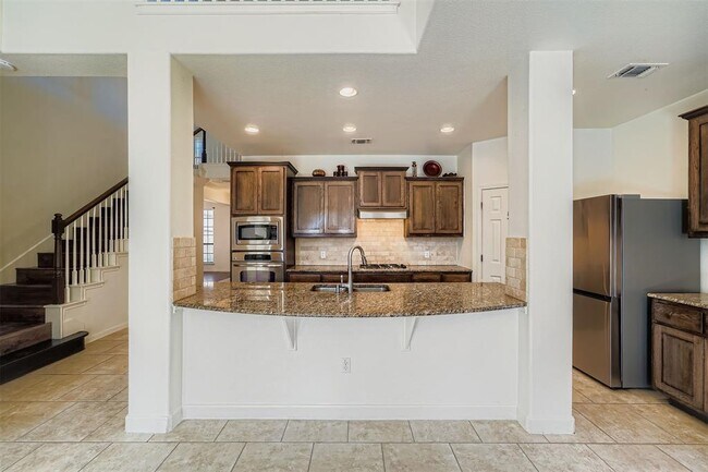 Building Photo - 212 Great Cir Cove