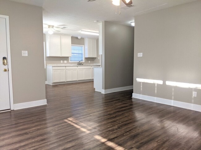 Building Photo - Available for April Move in! - Renovated 3 Bed 1.5 Bath House Biking Distance to Campus!