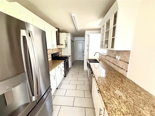 Building Photo - 205 Stardust Ln