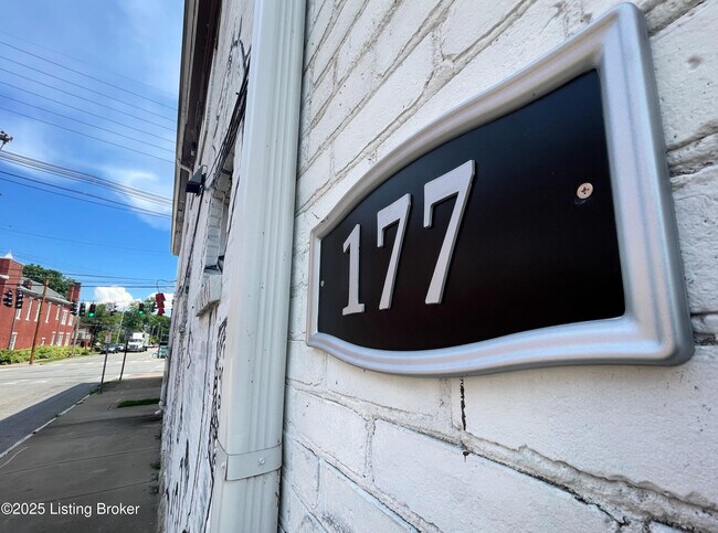 Primary Photo - 177 Pope St
