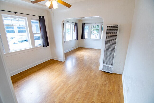 Building Photo - Charming 3-Bedroom Home for Lease in College West, San Diego