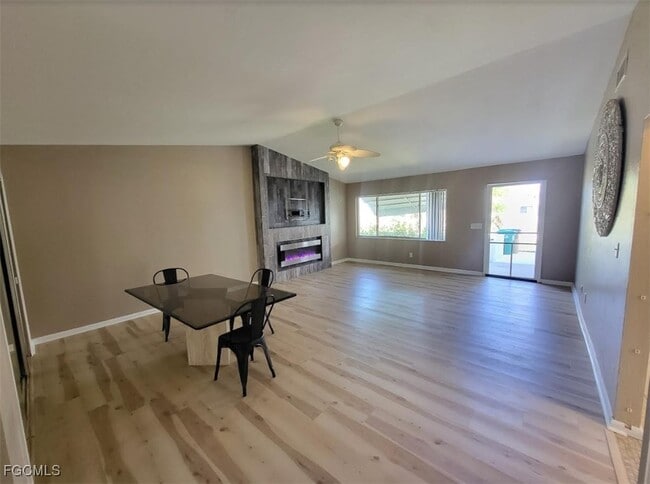 Building Photo - 4504 SW 7th Pl