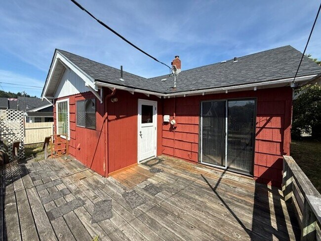 Building Photo - 675-685 Elrod Ave