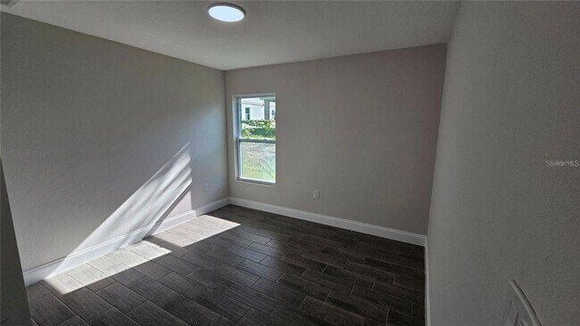Building Photo - 604 Lime Ave