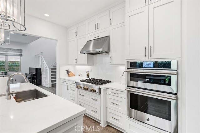 Building Photo - 61 Furlong
