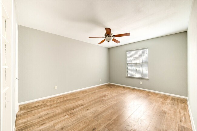 Building Photo - 14600 Fonmeadow Dr
