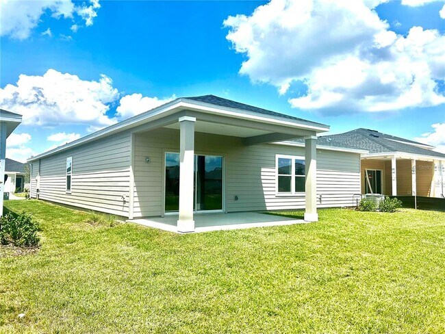 Building Photo - 4693 SW 83rd Lp