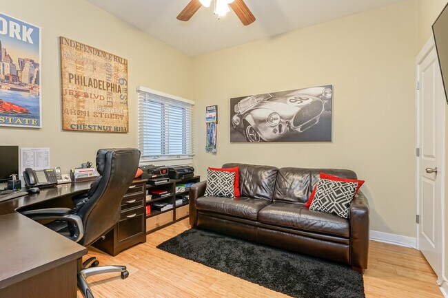 Building Photo - 1533 Fairmount Ave