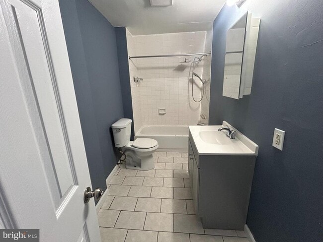 Building Photo - 34 Washington St