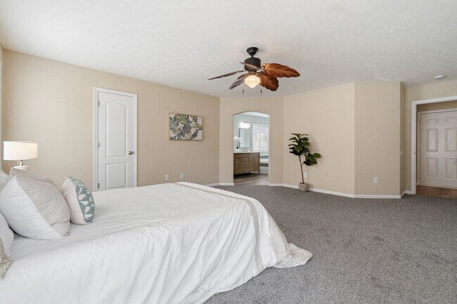 Building Photo - Freshly Renovated & Ready NOW! A First-Time Rental in Castleton! Pet Friendly - Fenced Yard - Gre...