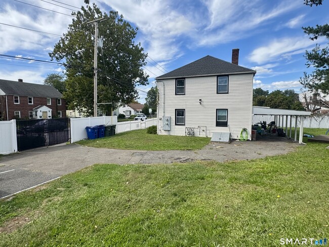 Building Photo - 989 Pearl Harbor St