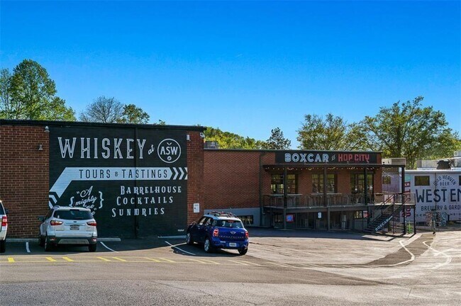 Building Photo - 2220 Newnan St