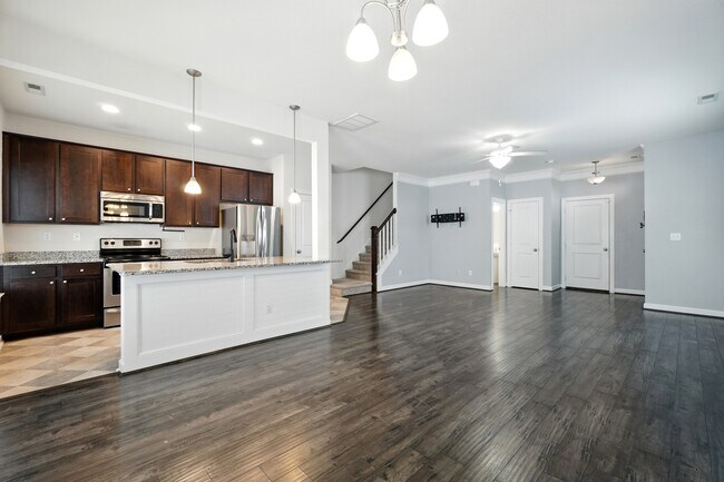 Building Photo - 5440 Safe Harbour Way