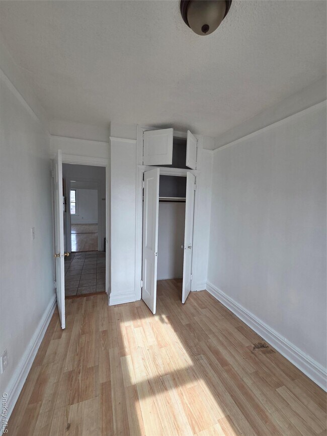 Building Photo - 3561 Ropes Ave