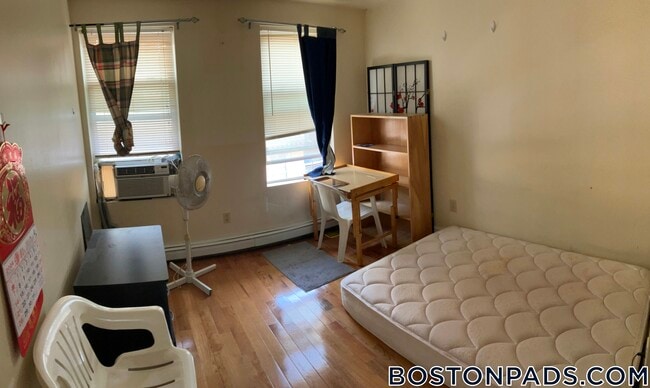 Building Photo - 2 Johnny Ct