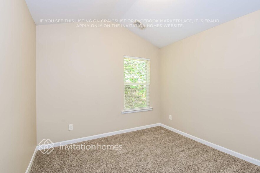 Building Photo - 483 Lobdale Falls Dr