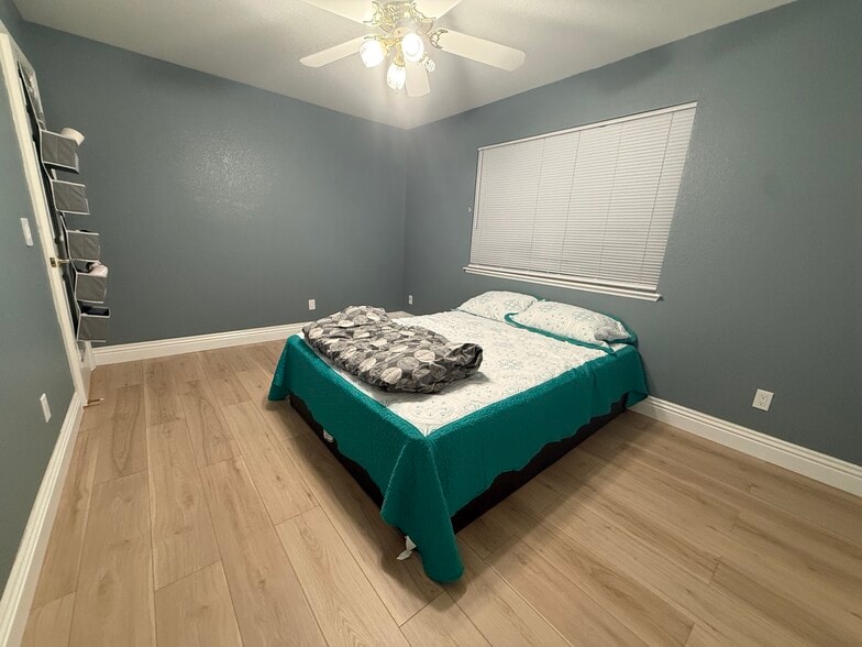 Building Photo - 137 Hopfield Dr