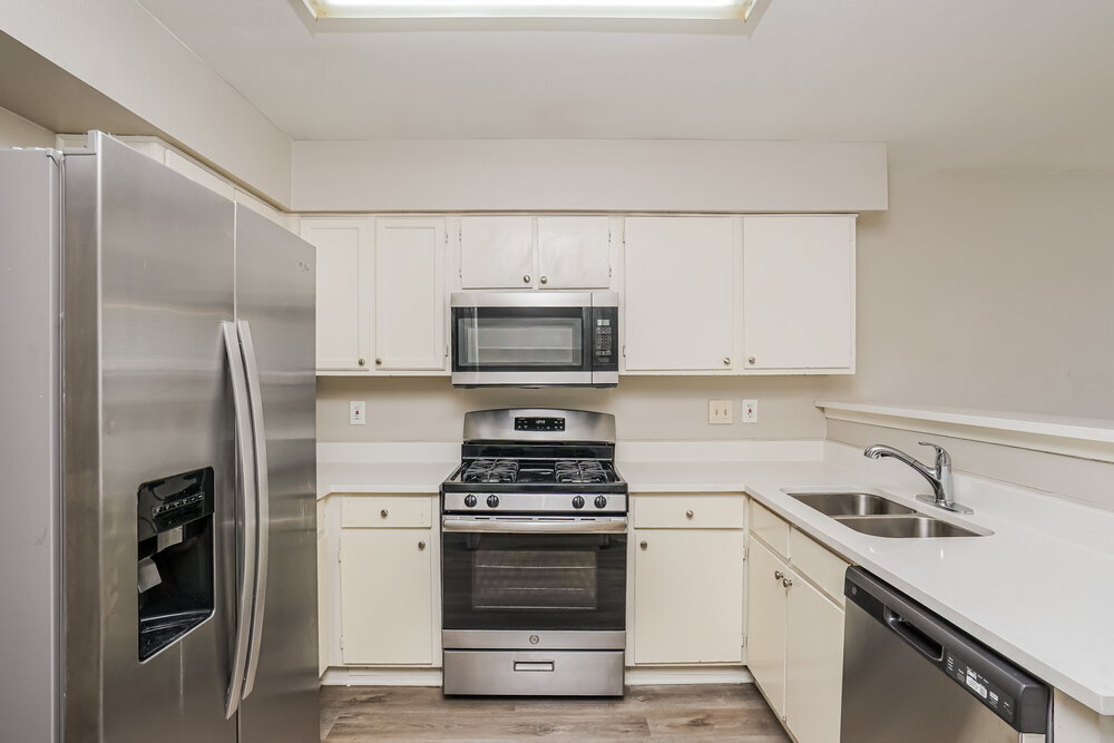 Building Photo - 5907 Beaconridge Dr