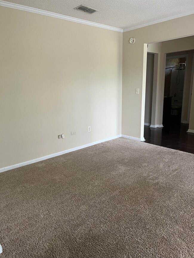 Building Photo - 103 Bridgemont Way