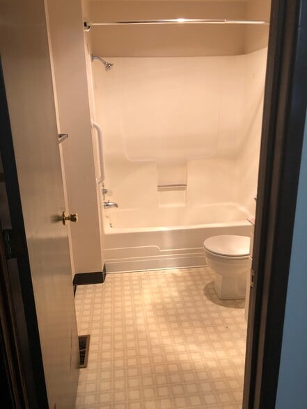 Building Photo - 4174 Marian Ct