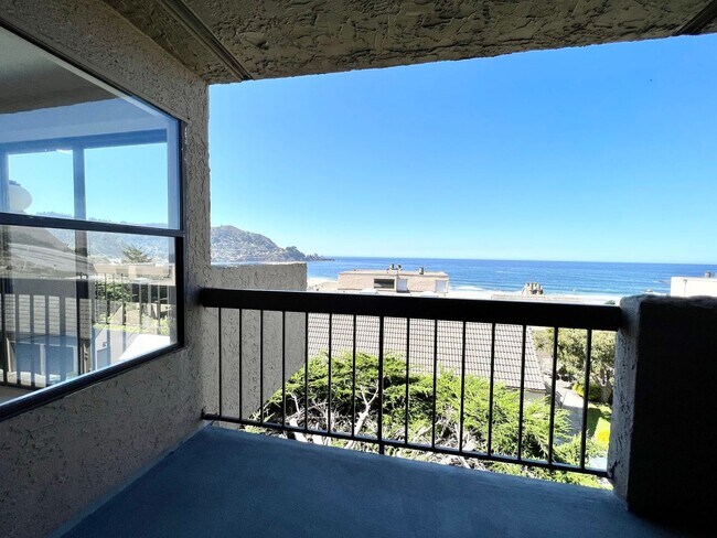 Building Photo - Beautifully Remodeled Condo with OCEAN VIE...