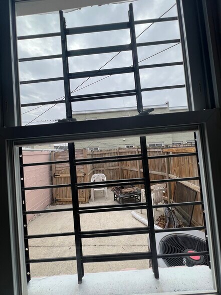 Building Photo - 45 Todd Pl NE