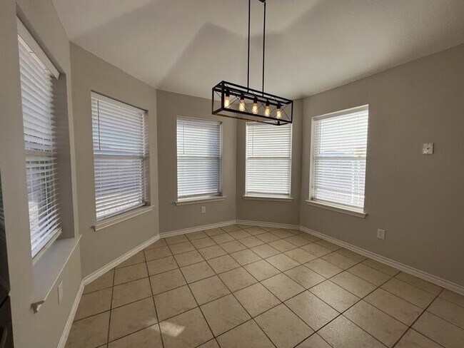 Building Photo - 6053 Laci Ln