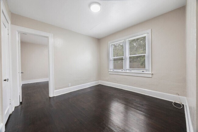 Building Photo - 4119 1st Ave N
