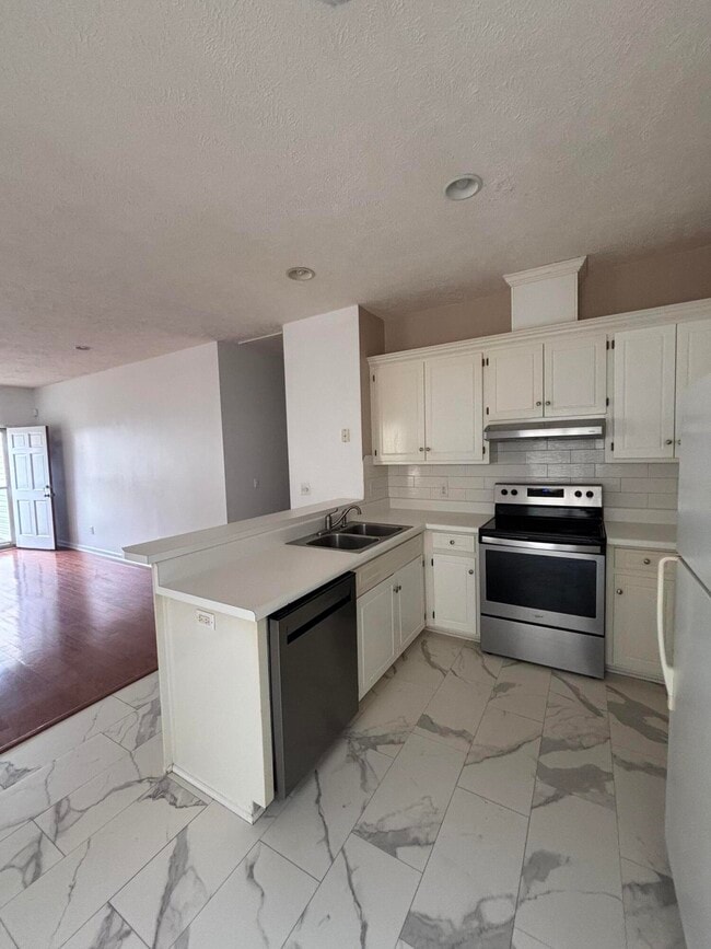 Building Photo - 181 Shelby Dr