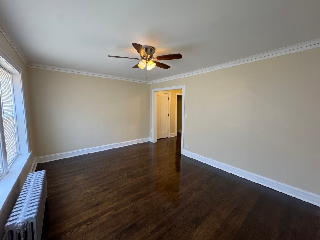 Building Photo - 2510 N LeClaire Ave
