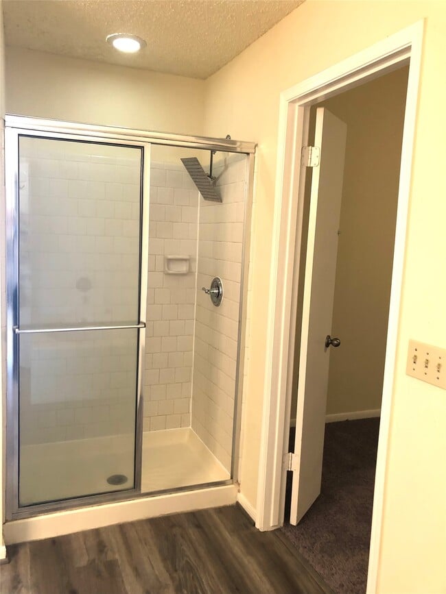 Building Photo - 4819 Sunshine Dr