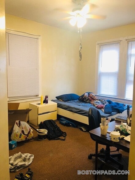 Building Photo - 101 Calumet St