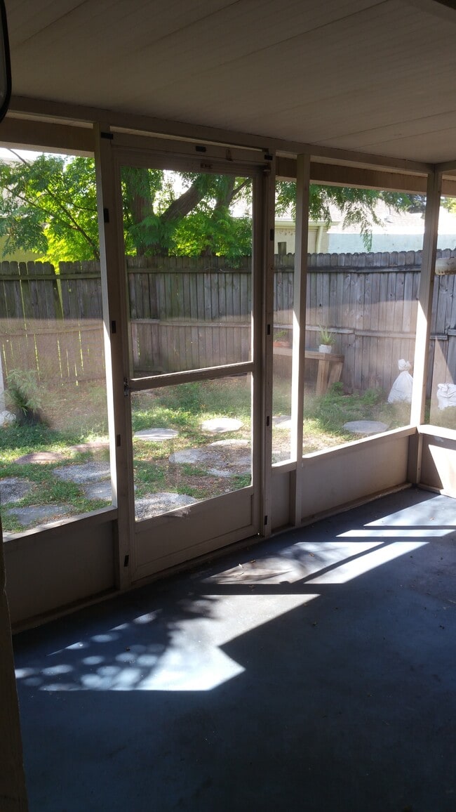 Building Photo - 4430 Glissade Dr