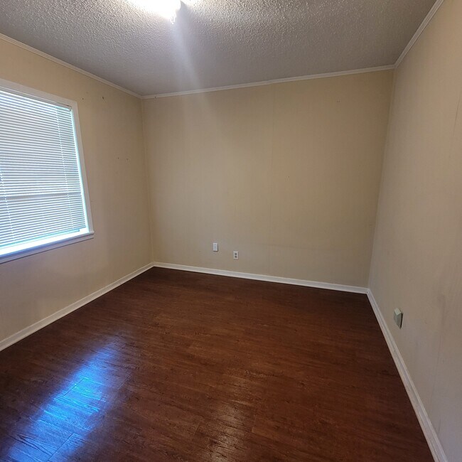 Building Photo - 3713 Gayton St