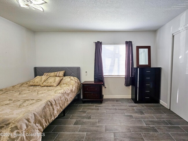 Building Photo - 193 San Juan Cir