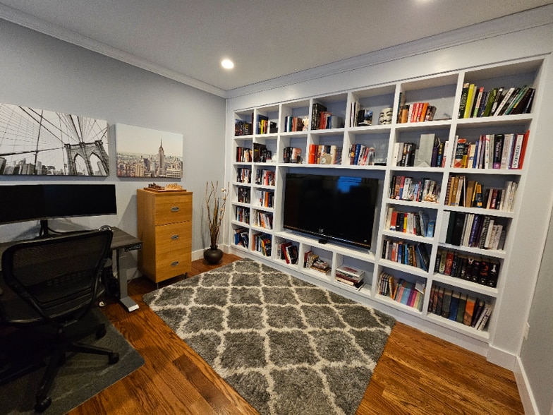 Building Photo - 25 Meridian Ridge Dr