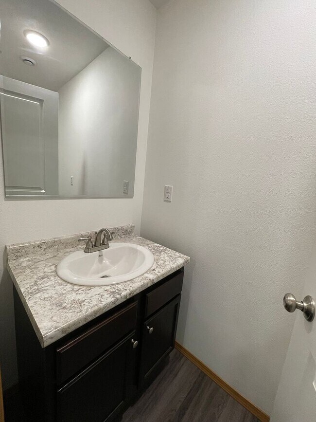 Building Photo - War Eagle Ct. (2690)