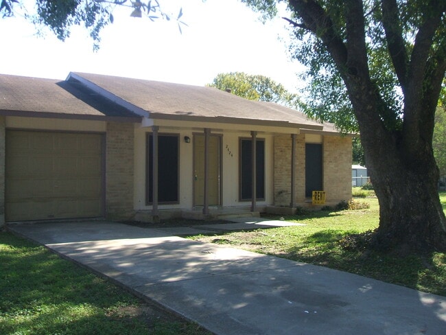 Building Photo - 2424 Telegraph St