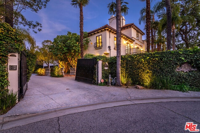 Building Photo - 17230 Silver Ln