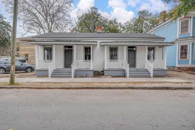 Building Photo - 507 W 38th St