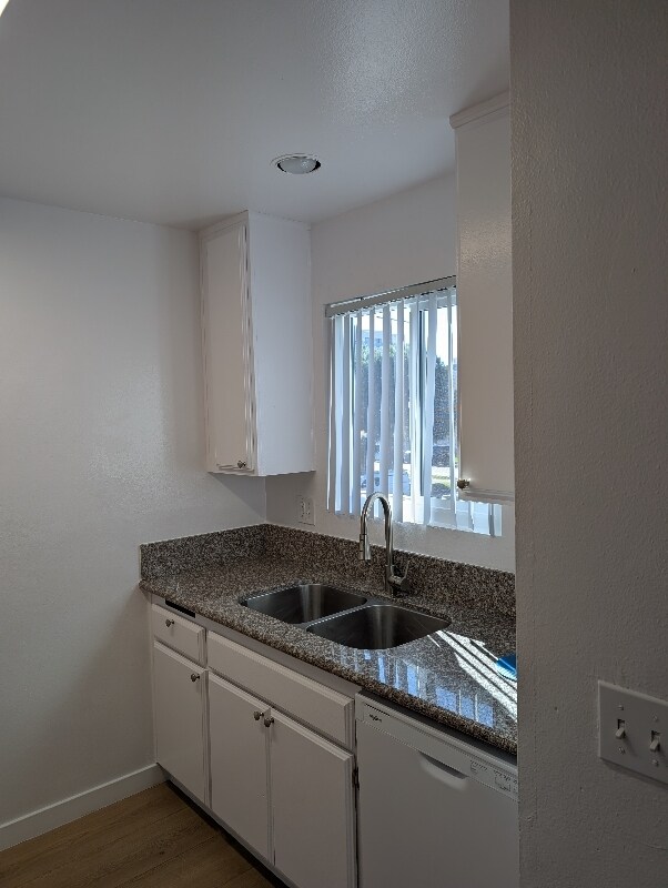 Building Photo - 14249 Friar St